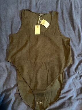 Good American Black Sleeveless Scoop Neck Bodysuit